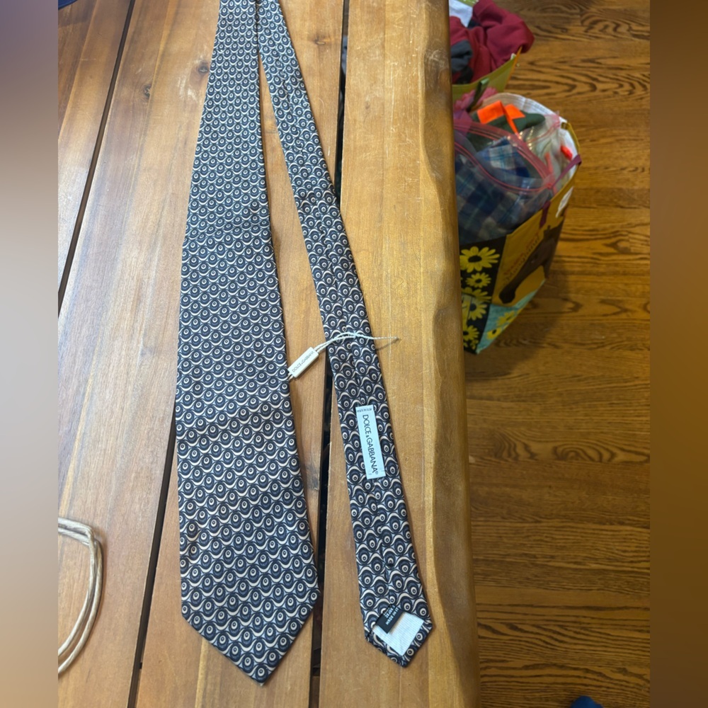 100% silk dolce & Gabbana men’s neck tie